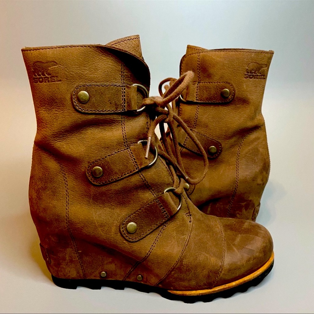 Women’s Joan of Arctic brown Boots